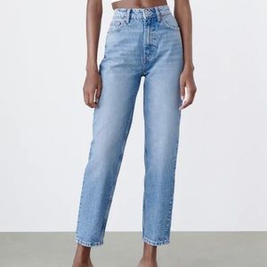 Zara Women’s Mom Jeans